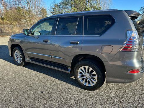Used 2016 Lexus GX 460 w/ Premium Package AWD/4WD image 6