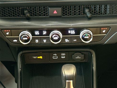 Used 2024 Honda CR-V EX image 17