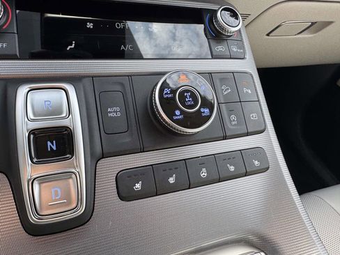 Used 2024 Hyundai Palisade Calligraphy image 27