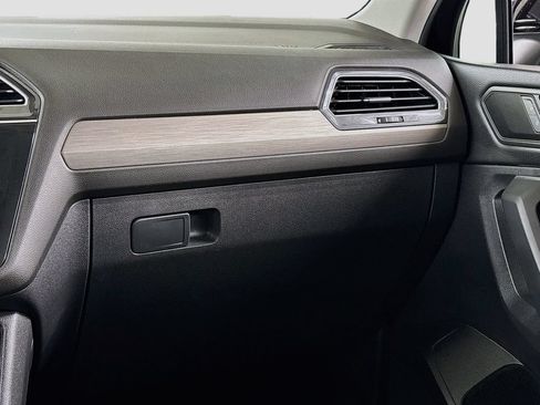 Used 2019 Volkswagen Tiguan SEL FWD image 22