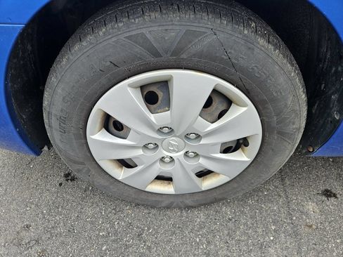 Used 2011 Hyundai Elantra GLS FWD image 20