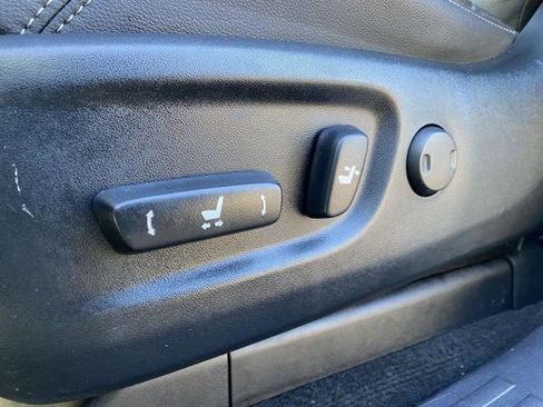 Used 2021 Toyota 4Runner SR5 Premium image 18