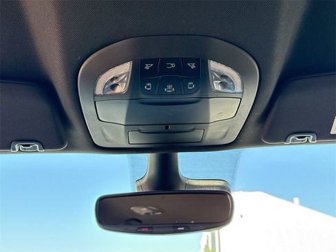 New 2025 Chrysler Voyager LX image 24