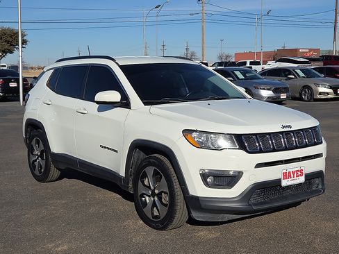Used 2018 Jeep Compass Latitude w/ Popular Equipment Group image 5