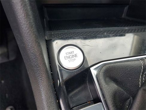 Used 2024 Volkswagen Taos SE image 24