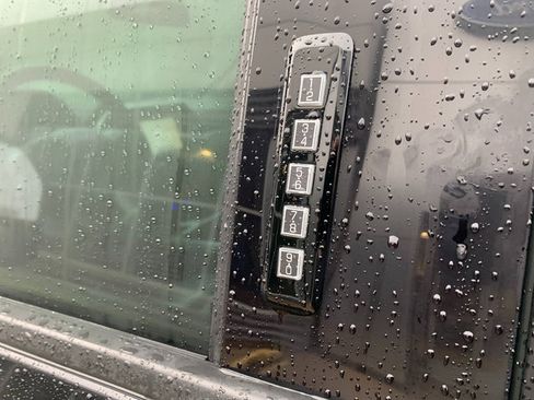 Used 2021 Ford F250 Lariat AWD/4WD image 18