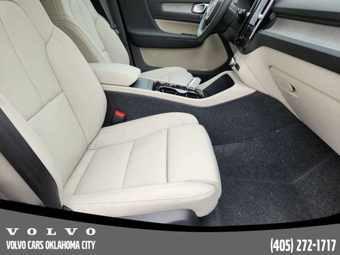 Used 2026 Volvo XC40 B5 Plus w/ Protection Package Premier image 13