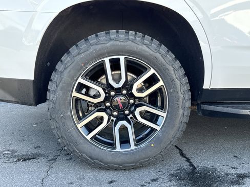 Used 2022 GMC Yukon AT4 w/ Max Trailering Package image 51