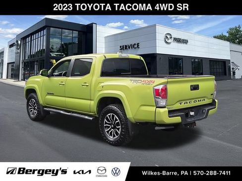Used 2023 Toyota Tacoma TRD Sport w/ Black Out Package (TMS) AWD/4WD image 9