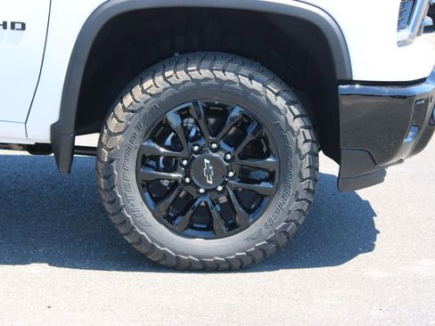New 2026 Chevrolet Silverado 2500 LTZ w/ LTZ Plus Package AWD/4WD image 12