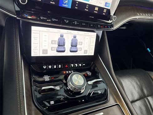 Used 2022 Jeep Grand Wagoneer Series I w/ Rear Seat Video Group 1 image 17