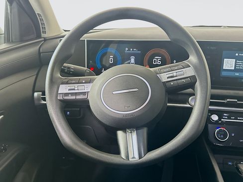 Used 2025 Hyundai Tucson SEL image 18