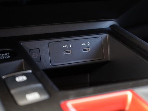 New 2025 Nissan Kicks SR image 17