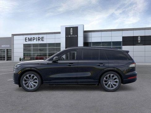 New 2025 Lincoln Aviator AWD w/ Jet Appearance Package image 3