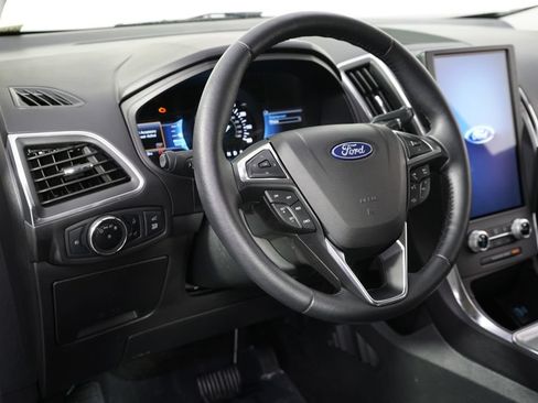Used 2023 Ford Edge Titanium w/ Class II Trailer Tow Package AWD/4WD image 11