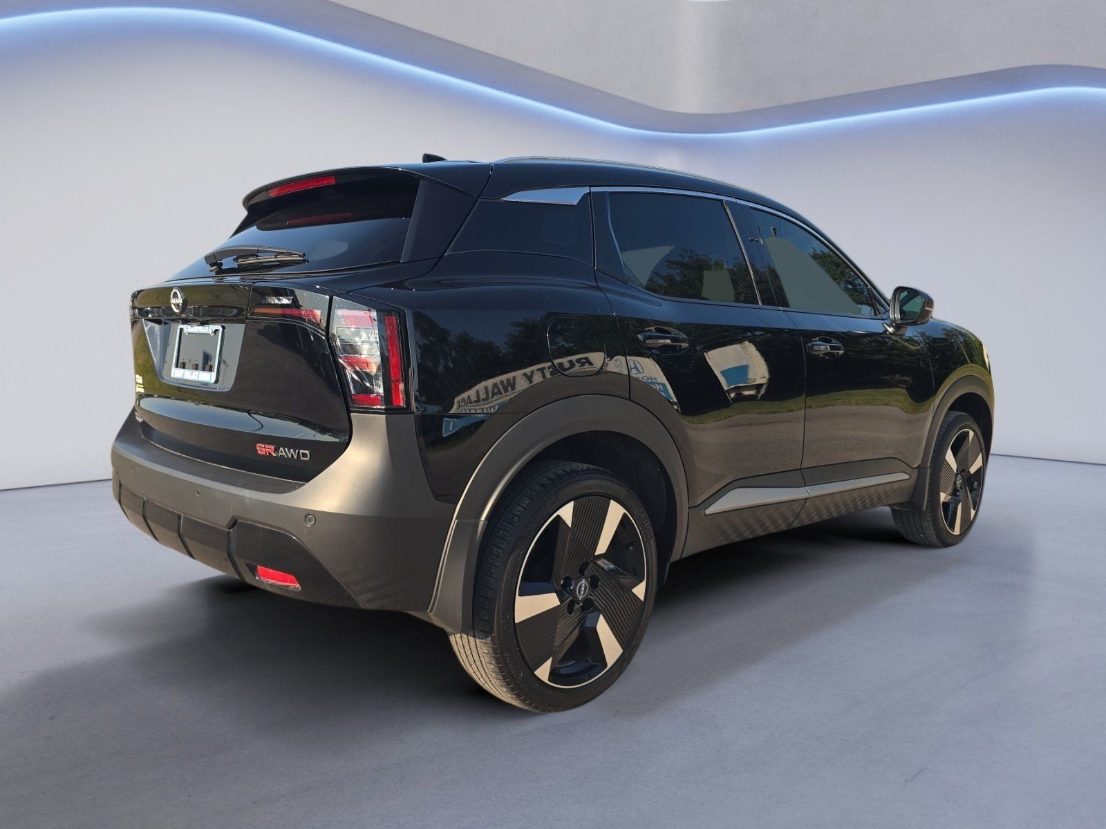 Used 2025 Nissan Kicks SR AWD/4WD image 6