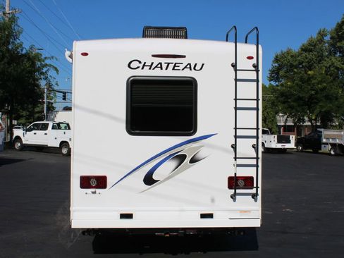 Used 2022 Ford E-450 and Econoline 450 Super Duty w/ Motorhome Prep Package image 46