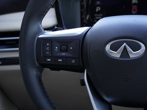 Certified 2025 INFINITI QX60 Sensory image 10