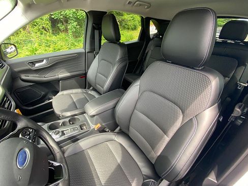 New 2025 Ford Escape PHEV image 39