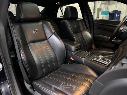 Used 2016 Chrysler 300 S AWD/4WD image 42