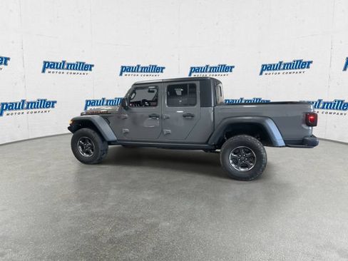 Used 2022 Jeep Gladiator Rubicon w/ Cold Weather Group AWD/4WD image 7
