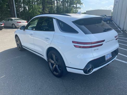 Used 2023 Genesis GV70 2.5T w/ Sport Prestige Package AWD/4WD image 16