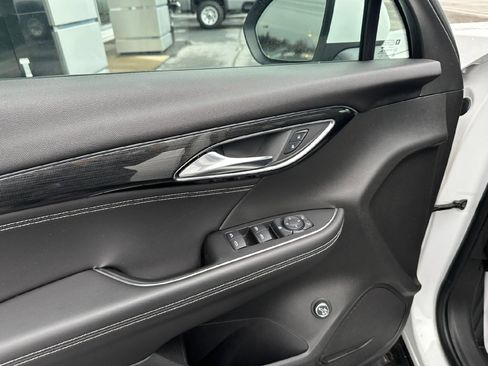 Used 2021 Buick Envision Preferred AWD/4WD image 17
