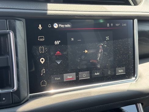 Used 2022 GMC Yukon XL Denali AWD/4WD image 22
