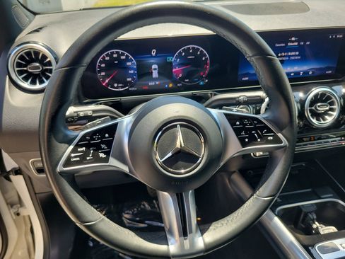 Used 2025 Mercedes-Benz GLA 250 image 22