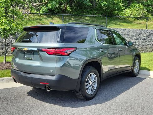 Used 2023 Chevrolet Traverse LT w/ LPO, Floor Liner Package AWD/4WD image 2