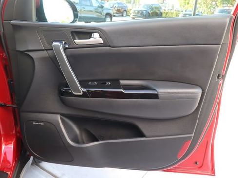 Used 2020 Kia Sportage EX w/ EX Technology Package FWD image 27