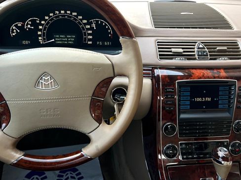 Used 2004 Maybach 57 image 31