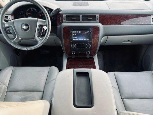 Used 2014 Chevrolet Tahoe LTZ image 16