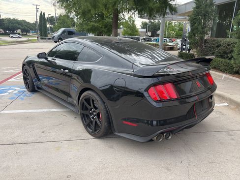 Used 2018 Ford Mustang Shelby GT350R w/ GT350R Equipment Group 920A RWD image 7