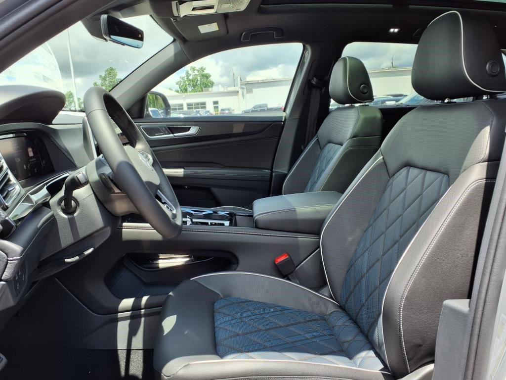 New 2025 Volkswagen Atlas Cross Sport SEL Premium R-Line AWD/4WD image 11