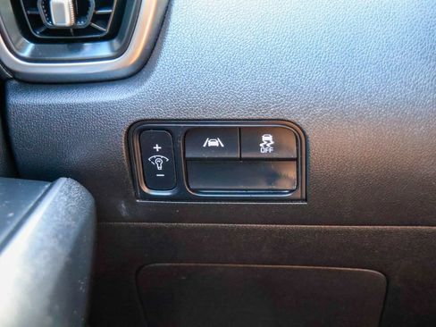 Used 2021 Kia Sorento LX FWD image 19