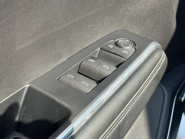 Used 2024 GMC Acadia Elevation FWD image 31