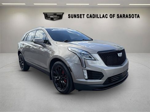 Certified 2022 Cadillac XT5 Sportv w/ Technology Package AWD/4WD image 1