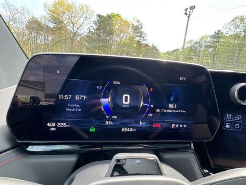 Used 2025 Chevrolet Silverado EV RST image 21