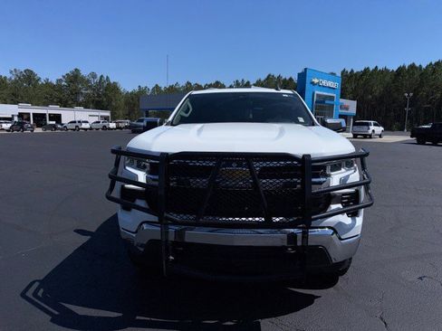 Used 2023 Chevrolet Silverado 1500 LT AWD/4WD image 7