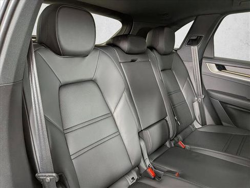 New 2026 Porsche Cayenne image 23