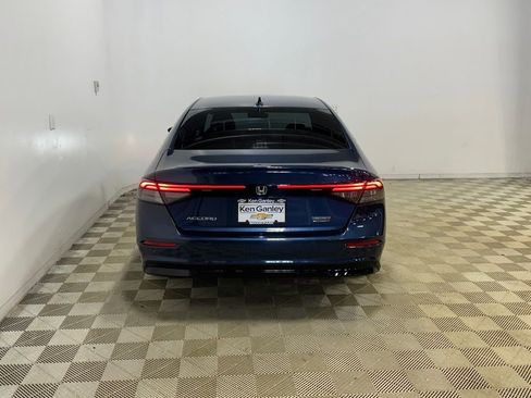 Used 2024 Honda Accord Touring image 5