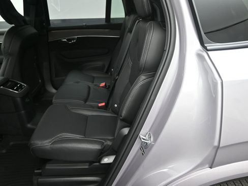 New 2026 Volvo XC90 T8 Ultra w/ Protection Package AWD/4WD image 16