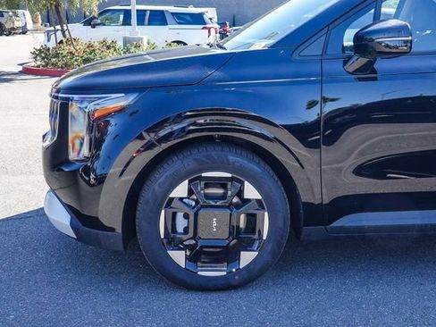 New 2026 Kia Carnival EX FWD image 10