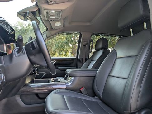 Used 2024 Chevrolet Silverado 2500 LTZ w/ LTZ Convenience Package AWD/4WD image 21