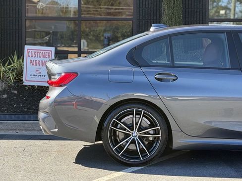 Used 2022 BMW 330i xDrive Sedan w/ M Sport Package image 22