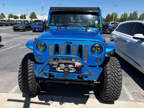 Used 2015 Jeep Wrangler Unlimited Sport w/ Quick Order Package 24S AWD/4WD image 3