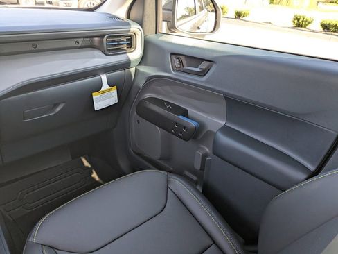 New 2025 Ford Maverick Lobo image 27