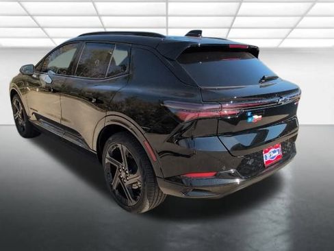 New 2026 Chevrolet Equinox EV RS image 2