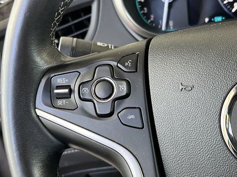 Used 2014 Buick LaCrosse Leather FWD image 19